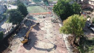 Demolita la struttura geodetica di via Venezia
